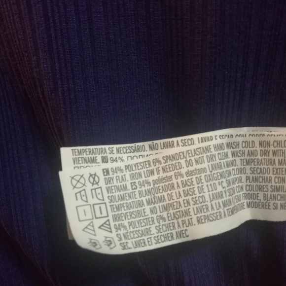 Forever 21 Long Sleeve Crop Top - Picture 4 of 4